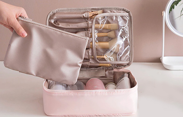 Cosmetic bag